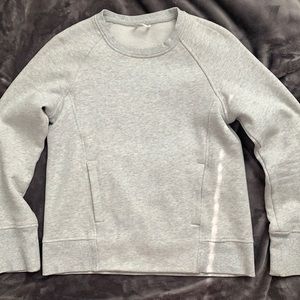 LULULEMON crew neck- Size 4 - grey